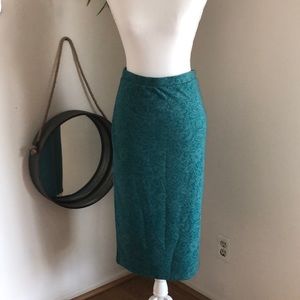 Bordeaux pencil skirt